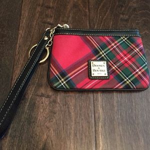 dooney & bourke small wristlet