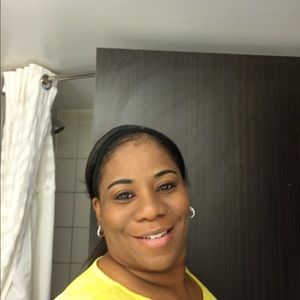 Meet your Posher, Tania