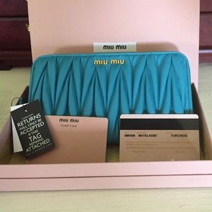 Miu Miu Malelasse Woman's Wallet