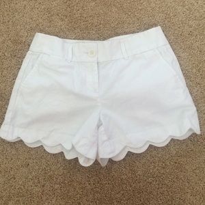 Ann Taylor Loft white scallop shorts