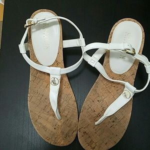 White cork wedges