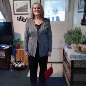 Meet your Posher, Kelli