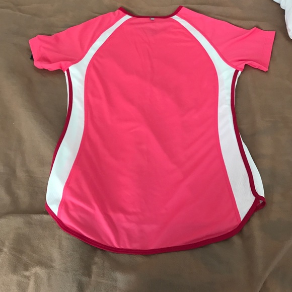 Nike dri-fit tee - Picture 2 of 2