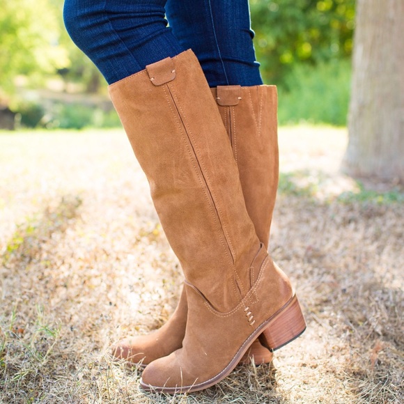 Dolce Vita Garnet Boot Size 9