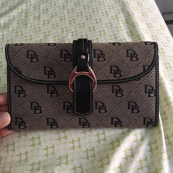 Dooney and Bourke Wallet