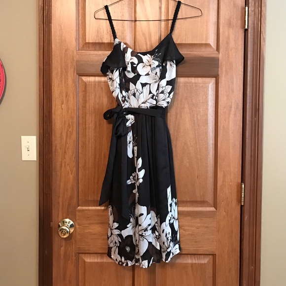 White House Black Market Floral Dress