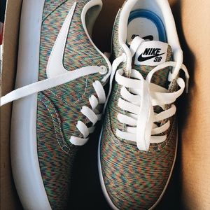 SOLD⚡️Nike women sneakers. Authentic NIB