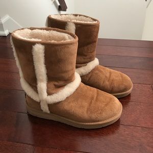 UGG BOOTS