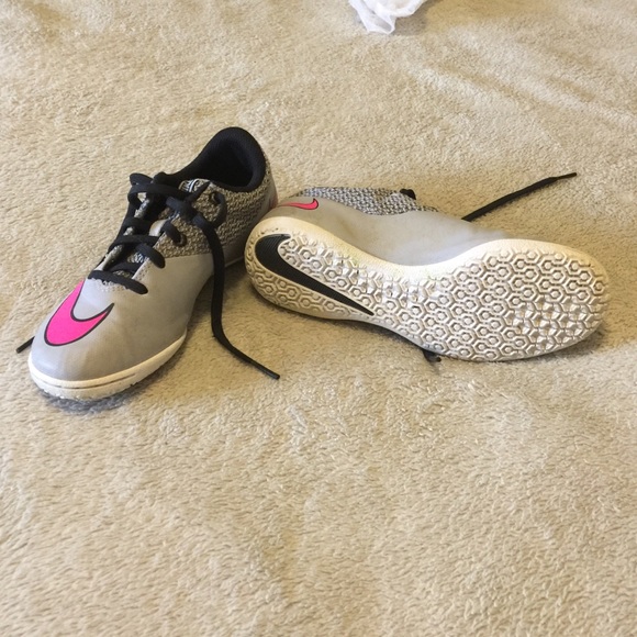 Nike indoor soccer shoes