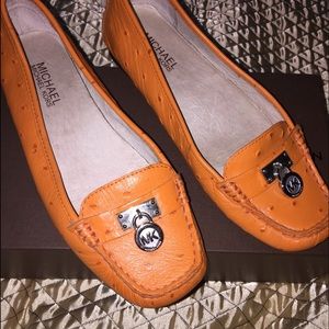 MICHAEL KORS 7 1/2M Orange Leather Loafers