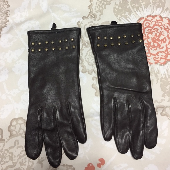 Chocolate brown leather studded gloves
