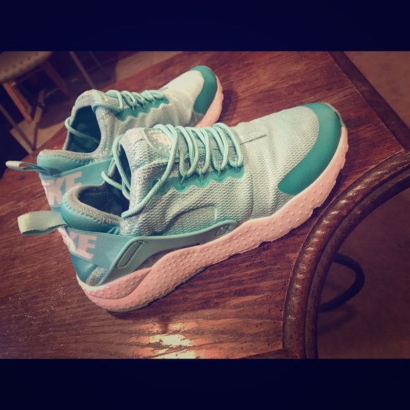 Nike Huaraches