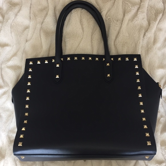 Alberta di Canio Navy Rockstud Handbag