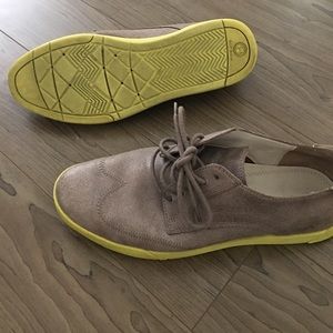 Cole Haan soft leather w/yellow Nike Air sole