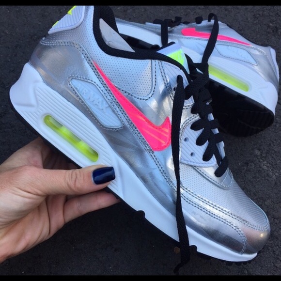 Nike Air Max 90 Metallic Silver + Neon