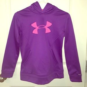 Girls under armour sweatshirt!
