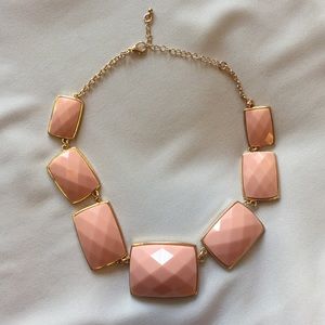 Peach and gold statement necklace 💕