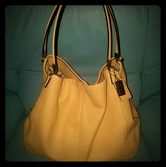 Coach Leather Phoebe Shoulder Hobo Bag