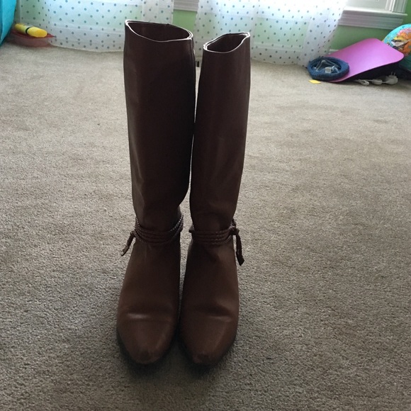 Brown boots