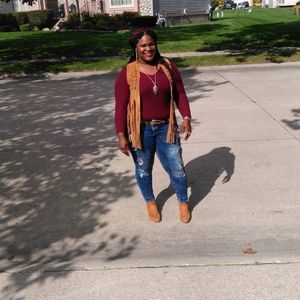 Meet your Posher, Lakitha