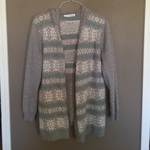 Maurices Sweaters - Snowflake Cardigan ❄️