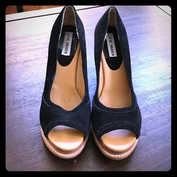 Steve Madden peep toe wedges