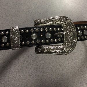 Black leather 3D belt