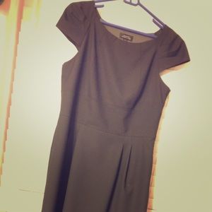 Tahari ASL dress fully lined