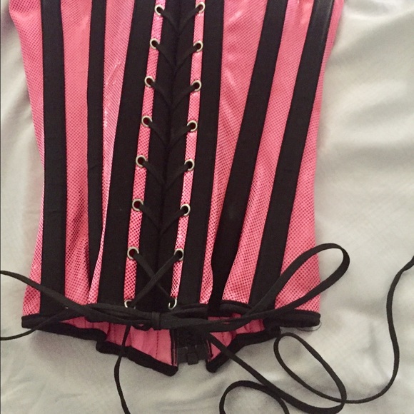 "Pretty in pink corset" - Picture 1 of 3