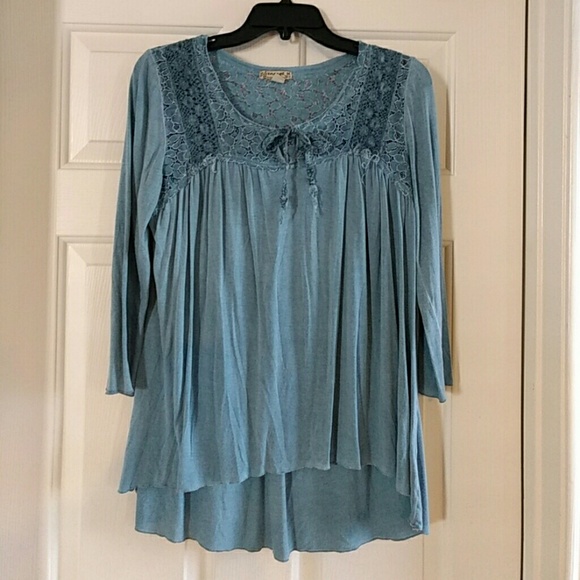 Women's blouse