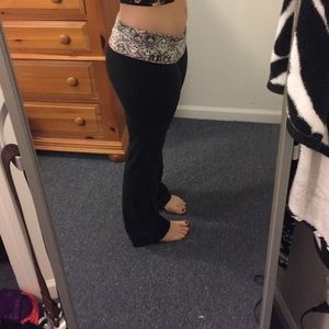 Victoria's Secret Pink yoga pants
