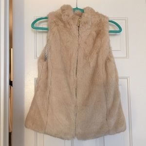 Zara fur vest