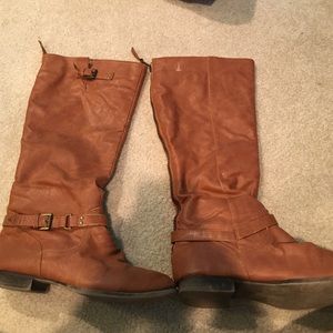 Brown boots