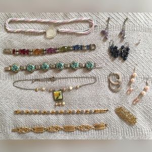 Vintage jewel Lot Victorian charm bracelet crystal