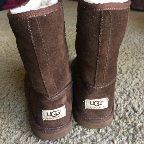 Youth Girls Brown Uggs