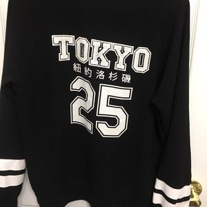 Forever 21 "TOKYO" long sleeve top