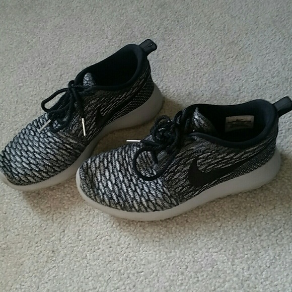 Nike Roshes