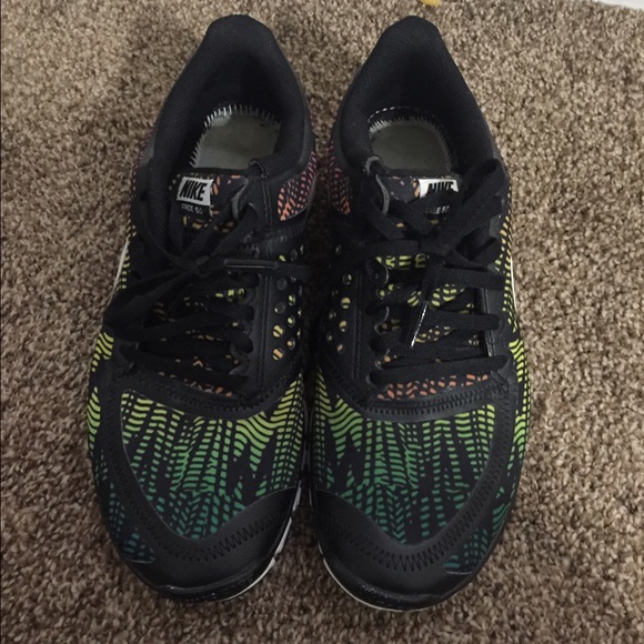 VEUC NIKE FREE 5.0, multi color