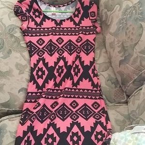 Short sleeved thigh length dress