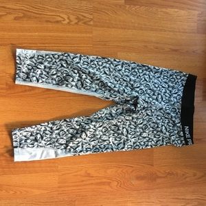 Nike Pro Dri-fit workout capris