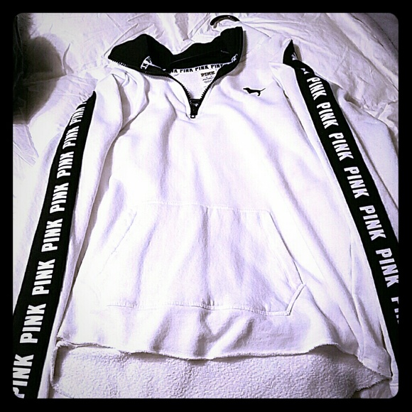 Size M quarter zip sweatshirt