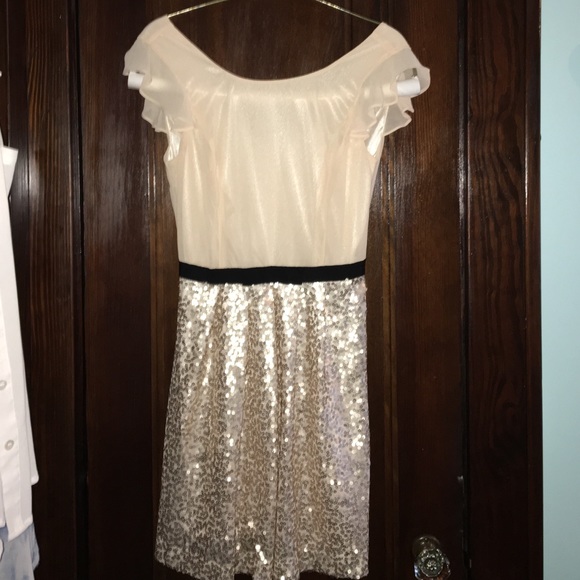 Forever 21 skater sequins dress w/ bow