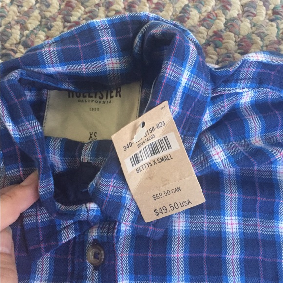 Hollister XS Button up Shirt - NWT - Picture 2 of 5