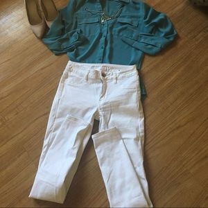 ☘American eagle white jeans☘