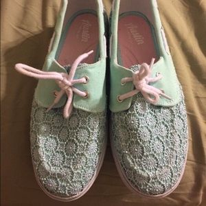 Size 5 youth girls shoes