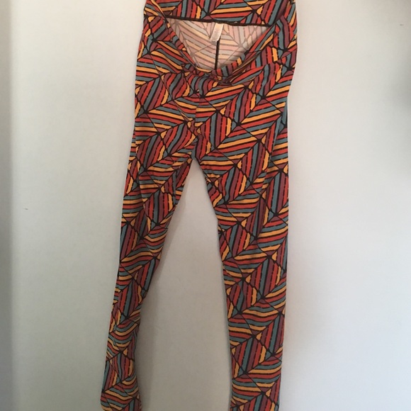 LuLaRoe Tall and Curvy Leggings. TC NWT