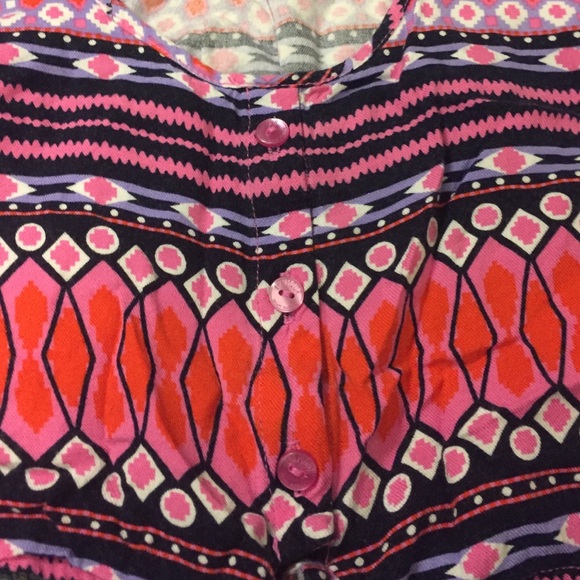 Beautiful colorful crop top - Picture 2 of 4