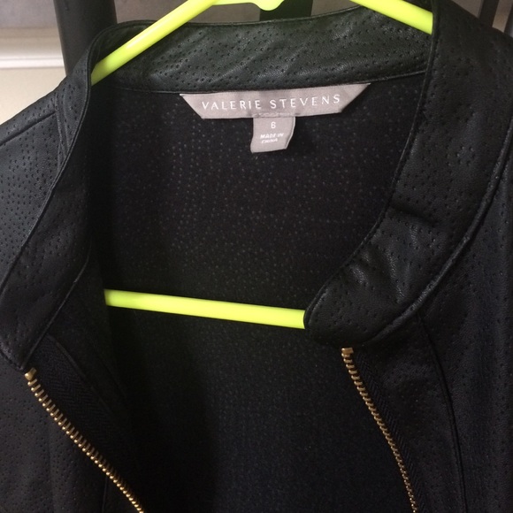 Valerie Stevens jacket new with tags!! Never worn!