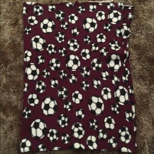 Maroon soccer blanket