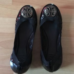 Tory burch black Caroline flats